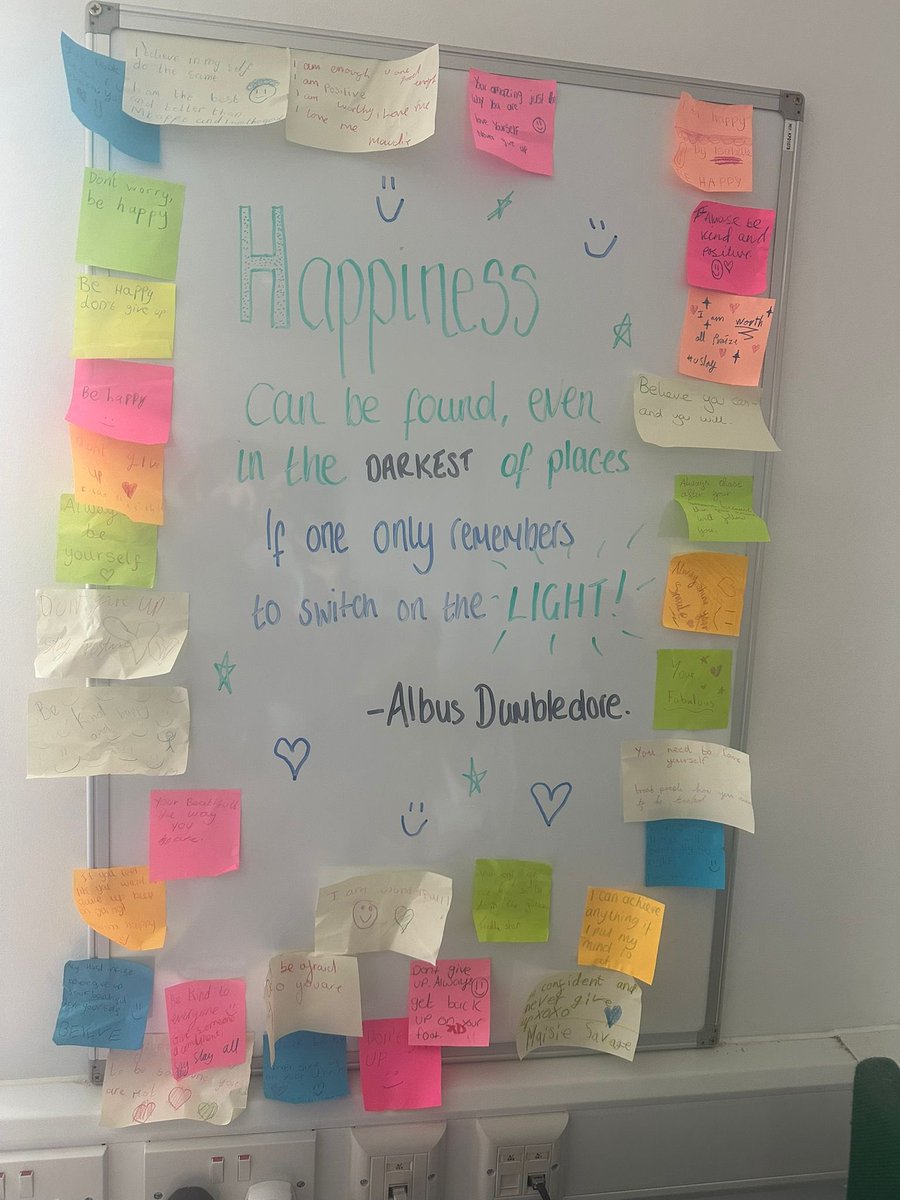 GriffinMandy1's tweet photo. New notice board in the office, filled with affirmations written by our school children from public health sessions https://t.co/1mulFqWaGq