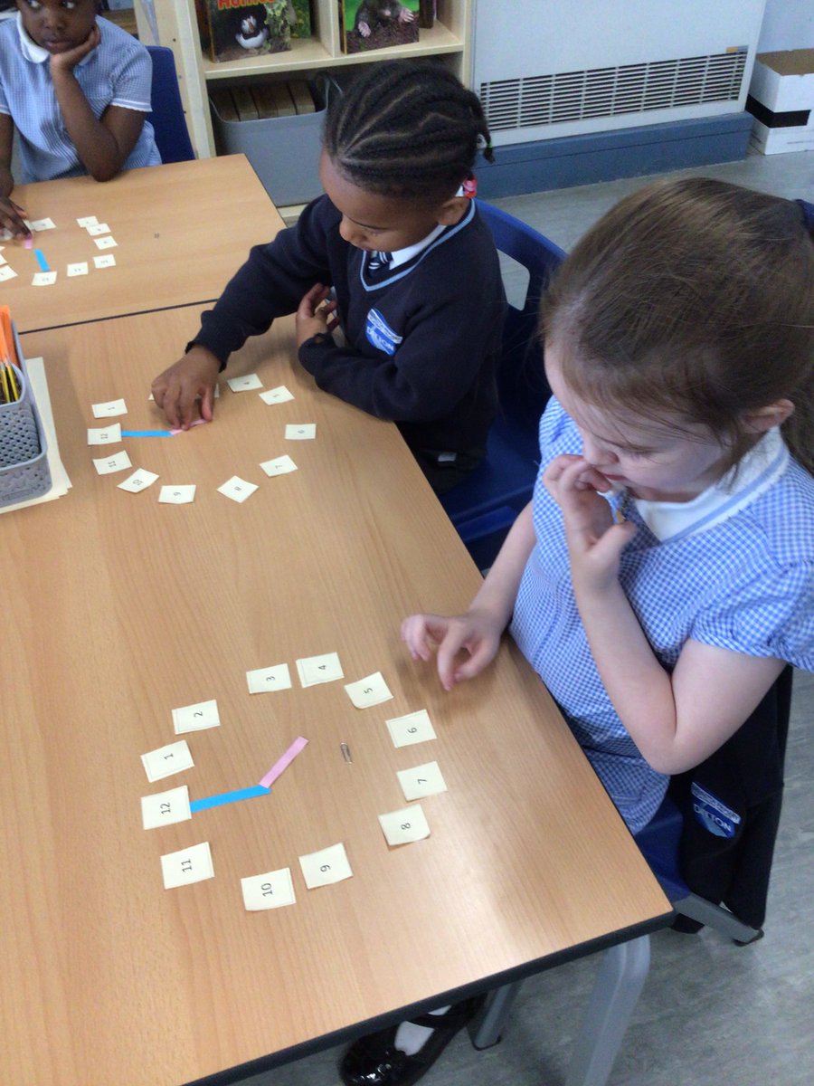 ditton_ps's tweet photo. 1RD have been learning to tell the time to o’clock today in maths. They arranged numbers to understand the positions on the clock then we used clocks to set various times. 🕒🕘🕓🕖 #DittonPrimaryMaths https://t.co/bBXhZ43cVE