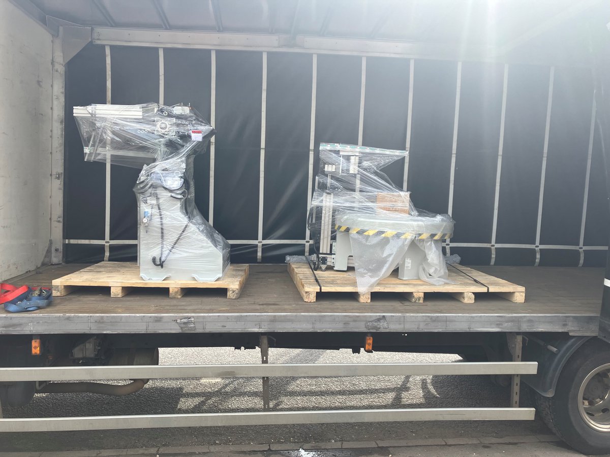 BrudererUK's tweet photo. Final part of another turnkey solution from Bruderer UK leaving for installation in leading UK manufacturer!
#Bruderer #Supportinguk #Precision #Solutionprovider #Ukmfg #Ukmanufacturing https://t.co/Tln3Qt9wfQ