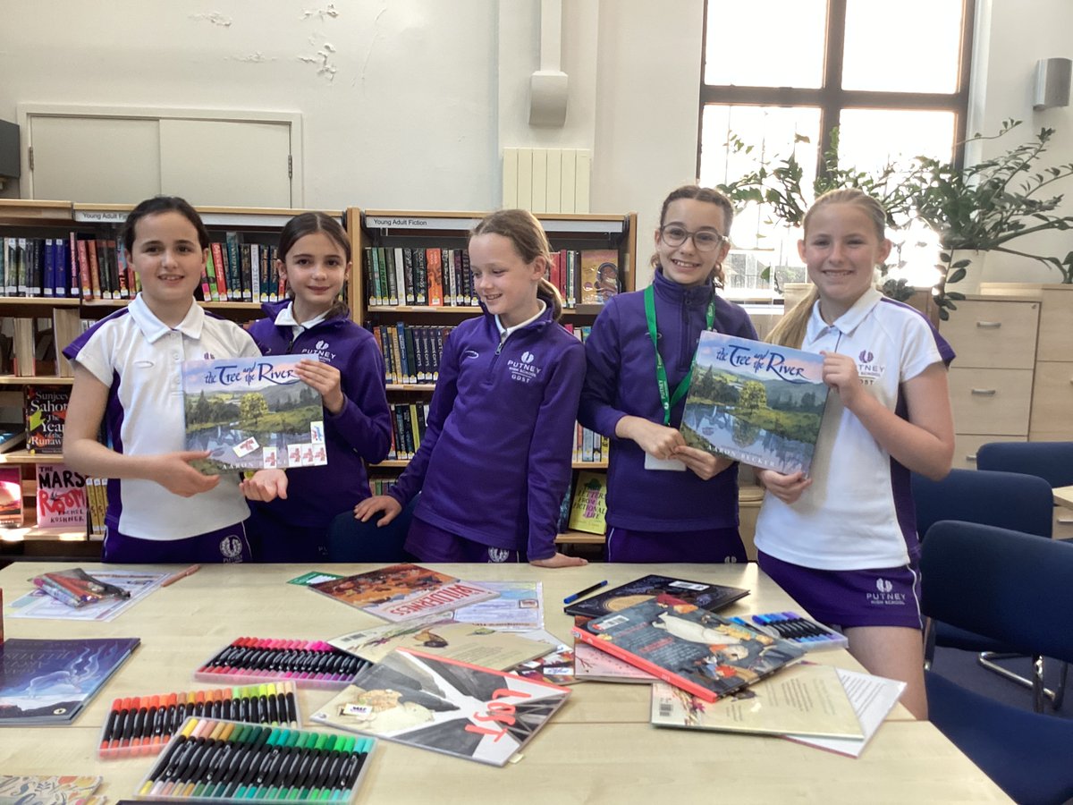 Putney High Library tweet media
