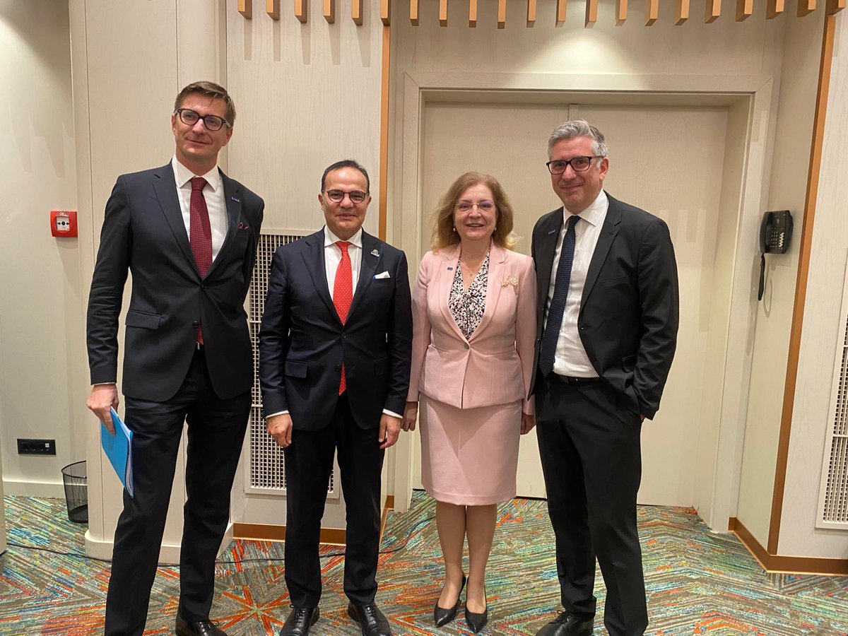 DanielaGitman's tweet photo. Glad to be back📍#Skopje at #SEECP F.M. Meeting. Great exchange on regional coop., peace, security & stability. Underlined 🇷🇴's firm support for the European future of Participants committed to this goal.
Particularly welcomed the confirmation of @amer_kap as new @rccint #GenSec. https://t.co/p0EmzoUM1f