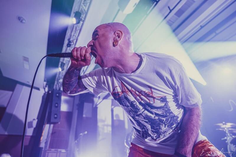 Everyone say #happybirthday to @m1000et1nuit our hyperactive retro moustached #vocalist ! 👨🏻🎂💢

📸 @erwan_auvray_live ©