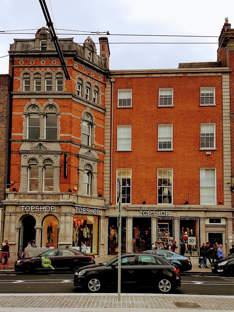 Valreid99's tweet photo. Feel like pure sh*t, just want the Topshop at St.Stephen’s Green back https://t.co/uf4B5CW2Pf