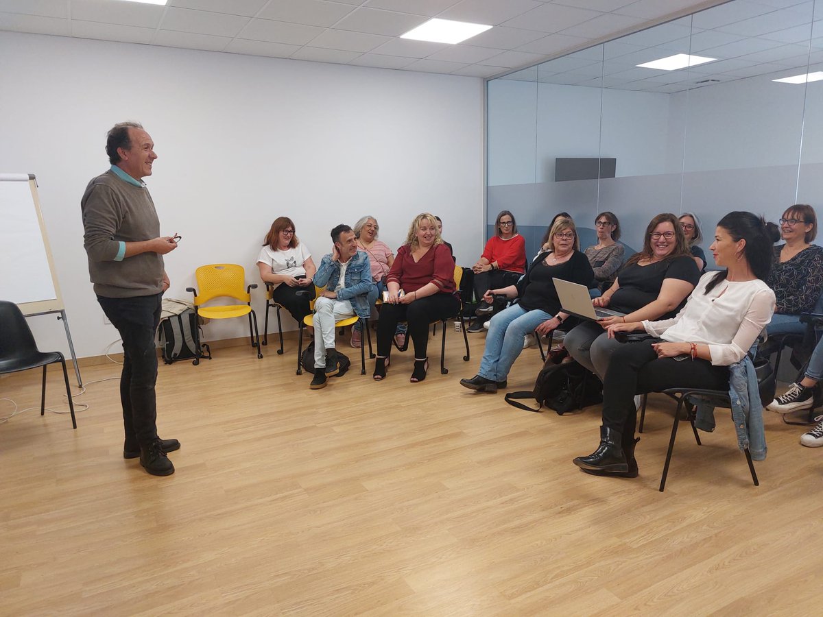 💧Tanquem el cicle de jornades de clients a les direccions d’#Agbar: 
#VallèsOriental, #Maresme, #CostaBrava, #CatalunyaCentral i #Pirineus
💙Gràcies a les persones de l’equip de clients d’@Agbarclients pel seu treball, dedicació i compromís 👏👏👏

#AGBARambTu #Social #CX #Aigua