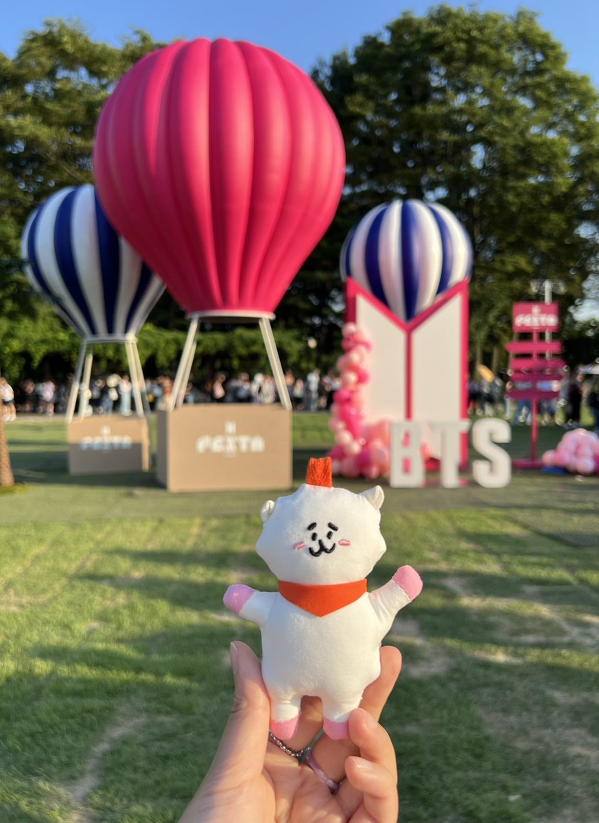 monarosaris's tweet photo. BTS Festa 2024💜

#bts11thanniversary #welcomebackJin https://t.co/B06LTmlEt2