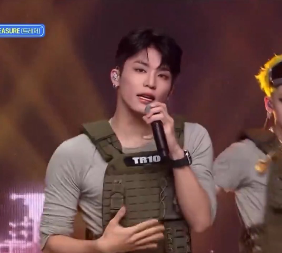 กี้ดๆๆๆๆๆๆๆๆๆๆๆ หล่อมากกกกก ถกแขนเสื้อใส่นาฬิกา😭😭😭😭🤍🤍🤍🤍🤍