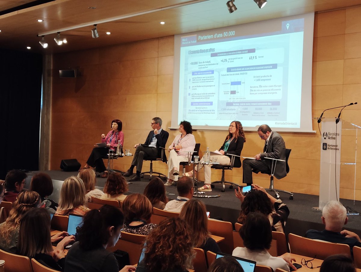 Barcelona Activa (@barcelonactiva) on Twitter photo 🔛 Analitzem els sectors estratègics en clau de mercat de treball i perfils professionals del futur de la ciutat.
Parlem de l'impuls a la tecnologia, l'economia de les cures i l'economia blava amb <a href="/AngelsSantigosa/">Angels Santigosa</a>, <a href="/CescBonada/">Francesc Bonada</a>, Lara Gómez, <a href="/ClaraFuGo/">Clara Fuentes</a> i Jesús Camas. 🔛 Analitzem els sectors estratègics en clau de mercat de treball i perfils professionals del futur de la ciutat.
Parlem de l'impuls a la tecnologia, l'economia de les cures i l'economia blava amb <a href="/AngelsSantigosa/">Angels Santigosa</a>, <a href="/CescBonada/">Francesc Bonada</a>, Lara Gómez, <a href="/ClaraFuGo/">Clara Fuentes</a> i Jesús Camas.
