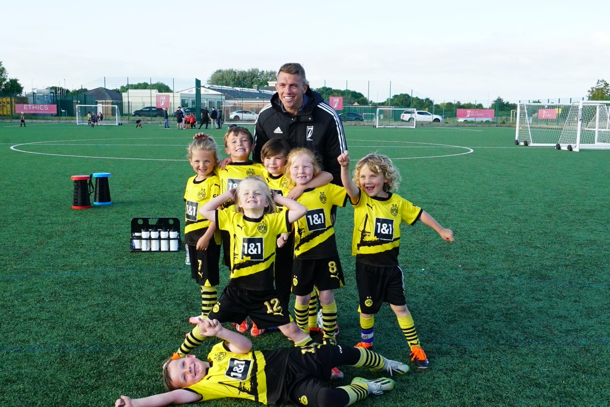 7EliteAcademyUK's tweet photo. The 7 Elite Academy Youth Tournament has been incredible so far. The passion and determination of the players is fantastic to see 👊 

Well done to the U7 teams who participated last night 👏 https://t.co/qggioHLhHP