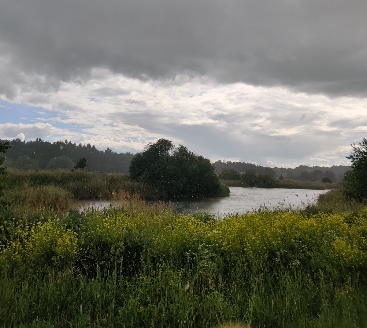 Shacozzi's tweet image. Summer lasted 2 weeks but at least we have rainbows now