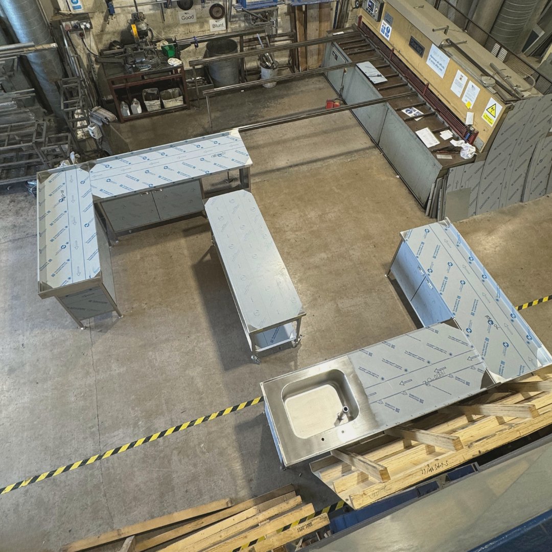 TargetCatering's tweet image. Bespoke stainless steel units, crafted perfectly by Target catering equipment!🔥🎯

🧑‍💻Designed  to suit your space &amp;amp; incorporate the appliances you require to run  at full speed as efficiently as possible!🥗🌯🍝

Contact📞 01452 410447 or email 📧 Enquiries@targetcatering.co.uk