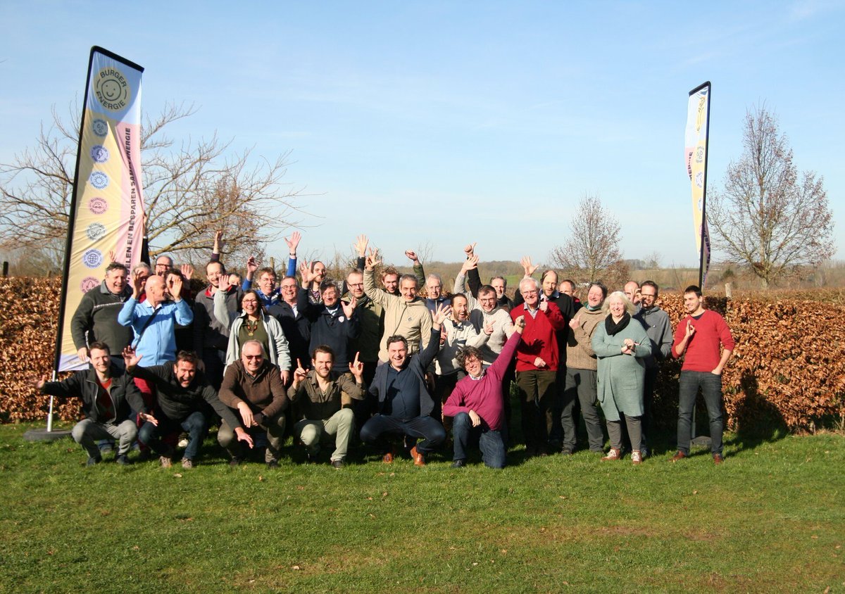Our policy advisor Stavroula Pappa has shared examples of local ownership of #RenewableEnergy. 

In Belgium🇧🇪, the national government included citizen participation as a tender requirement for new #offshore wind zones. <a href="/SeaCoop_BE/">SeaCoop cvso - sces</a>, an umbrella cooperative that brings together