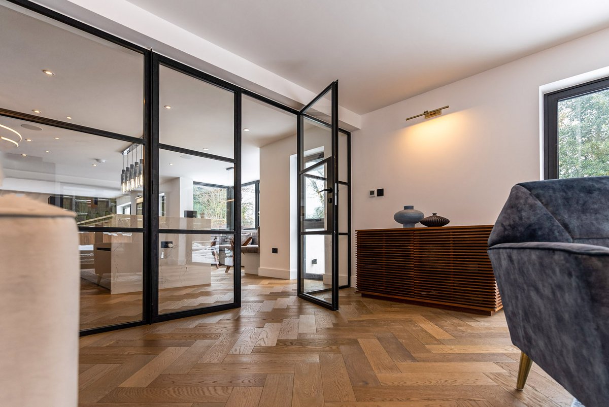 MazonFlooring's tweet photo. Mazon Flooring had the honour of installing a stunning Ted Todd herringbone floor in a prestigious residence in Harborne. The timeless elegance of Jute from Ted Todd’s Create range adds sophistication to any space. 

#flooring #interiordesign #homedecor #design #floor https://t.co/4j87ytGMeI