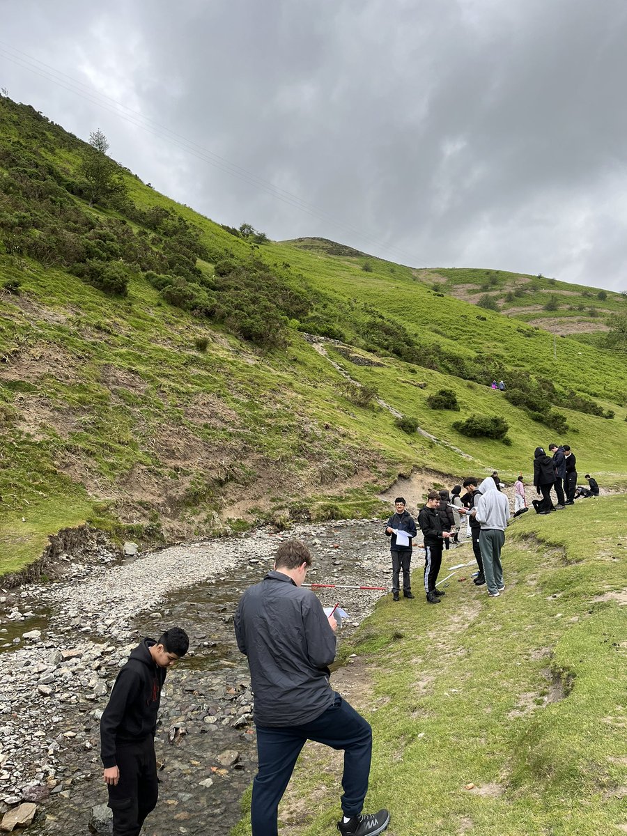 Queensbridge School (@qb_sch) on Twitter photo Our Year 10 geography students are having a great time doing river studies at Carding Mill Valley <a href="/nationaltrust/">National Trust</a> #longmynd Our Year 10 geography students are having a great time doing river studies at Carding Mill Valley <a href="/nationaltrust/">National Trust</a> #longmynd