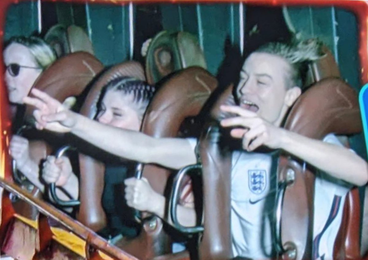 stepbystep1989's tweet photo. We took a group of young people for a fun day out to #ThorpePark recently. They all had a fantastic time, and the Support Worker said she could see their friendship bonds strengthening.

Thank you so much to #MerlinsMagicWand for donating the tickets! https://t.co/nEy3xvB1UM
