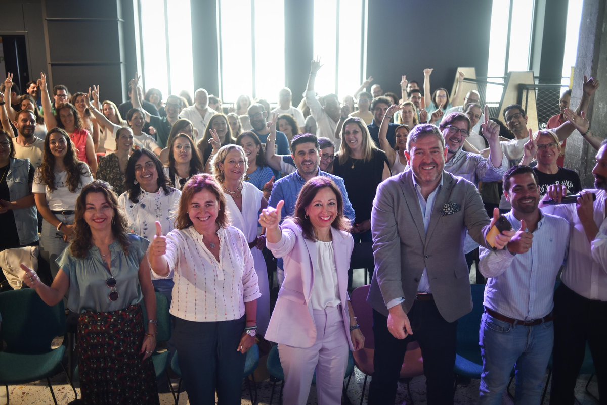 Patricia Navarro (@navarro_pp) on Twitter photo Las jornadas Vuela Meeting Málaga son el mejor punto de encuentro con todas las personas que conforman esta gran familia de Puntos Vuela de la provincia.
En estos centros, ubicados en los pequeños municipios, donde <a href="/AndaluciaJunta/">Junta de Andalucía</a> lucha contra la brecha digital y la despoblación Las jornadas Vuela Meeting Málaga son el mejor punto de encuentro con todas las personas que conforman esta gran familia de Puntos Vuela de la provincia.
En estos centros, ubicados en los pequeños municipios, donde <a href="/AndaluciaJunta/">Junta de Andalucía</a> lucha contra la brecha digital y la despoblación