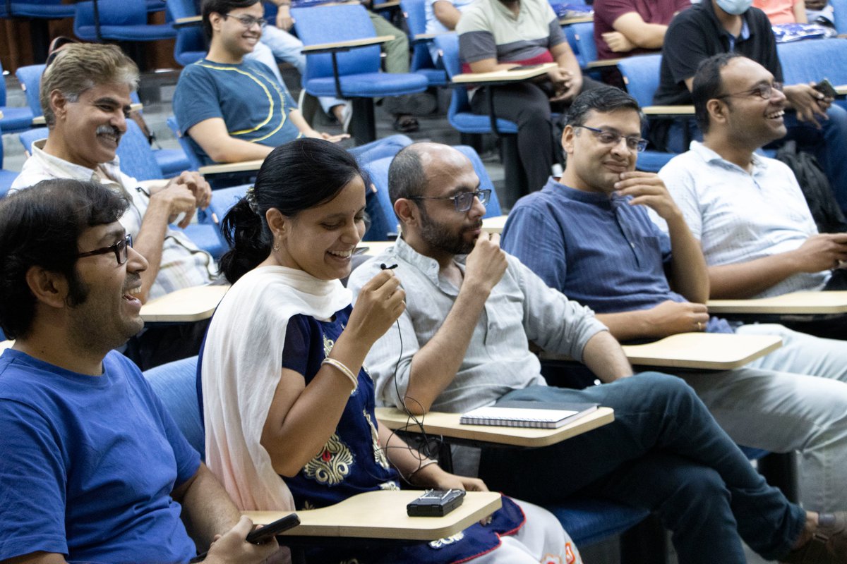 cseiiitd's tweet image. A sneak peek at graduation day! The department wishes all graduates the best in their future endeavors.

#cseiiitd #graduationday #bestwishes #engineering #computersciencestudents