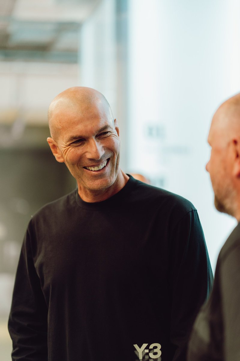 rakeem_madeit's tweet photo. Last work for @adidasFR 📸
Avec le goat, l’unique Zidane. 

Grâce à Dieu je peux vivre ce que genre de chose 🙏🏾 https://t.co/Yij5qIPhQY