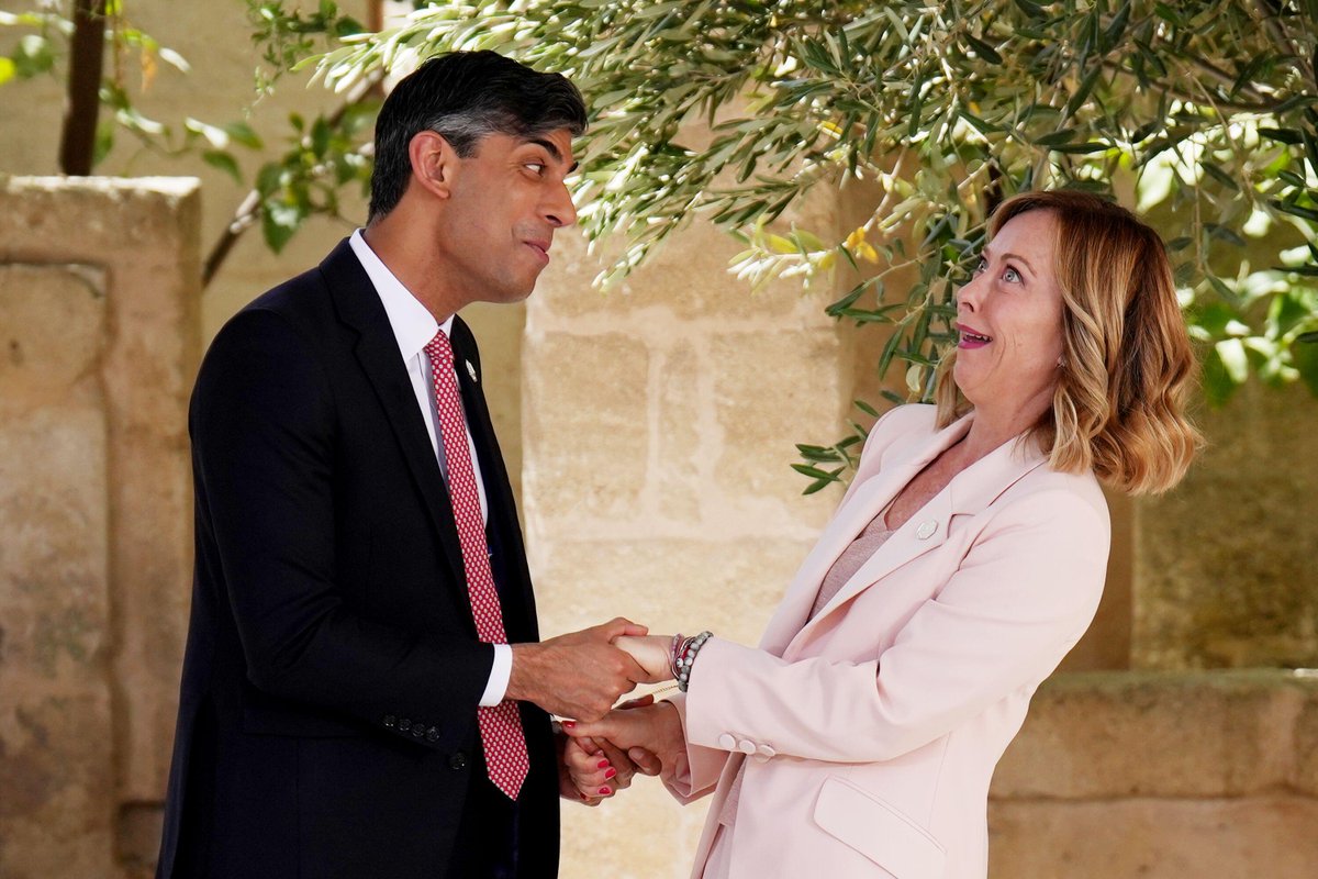 Alamy_Editorial's tweet image. Prime Minister Rishi Sunak is greeted by Italian Prime Minister Giorgia Meloni during a welcome ceremony at the G7 leaders' summit at the Borgo Egnazia resort, in Puglia, Apulia, Italy.

Image ID: 2XBR4GT / Christopher Furlong  / PA Wire

 #G7Summit #RishiSunak
