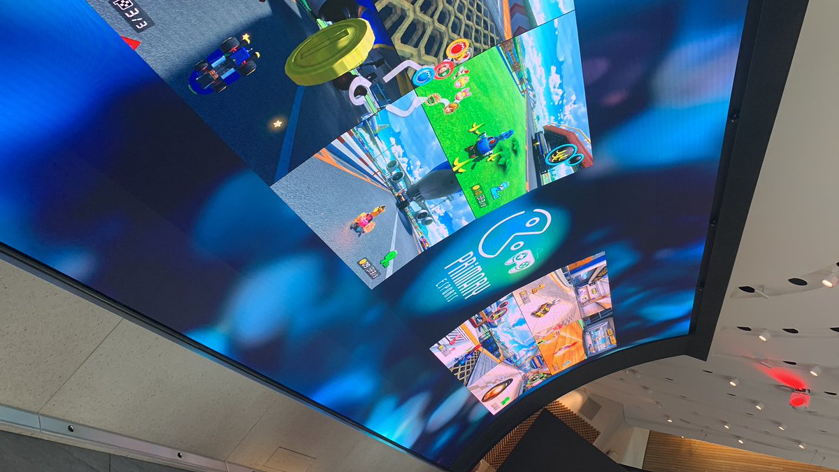 Fabulous esports event #SamsungKX with <a href="/duck_star/">Nic Hughes</a> and <a href="/pip_bhol/">Pip Bhol</a>. 8 London schools, <a href="/LGfL/">LGfL♥️</a> staff, excited pupils and a very large screen!