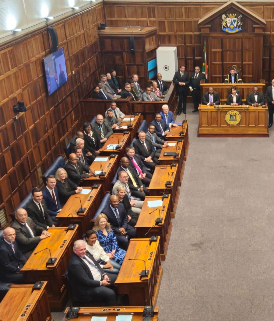 📷The Western Cape Provincial Parliament has officially re-elected Alan Winde as Premier of the Western Cape.

😁Daylin Mitchell was elected as Speaker, and Reagen Allen as Deputy Speaker.

The DA's representatives in the Provincial Parliament are ready to get to work!