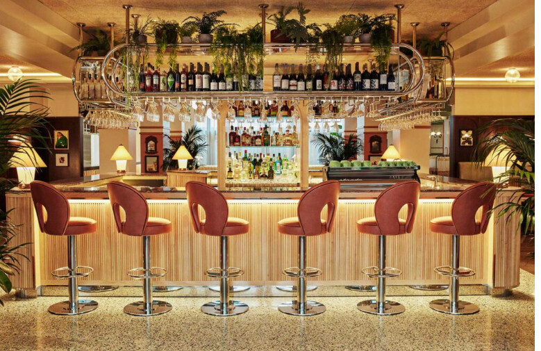hobbymeetup's tweet photo. Dis-loyalty: #HotelPerks And #Discounts 

With hotels the loyalty hook has been really predictable and kind of even boring. Ennismore, the hospitality group behind many stunning hotel brands like Hoxton, Mondrian, SLS, Mama Shelter decided to excite us...https://t.co/FpVIK6PUVo https://t.co/plNgyd6SSx