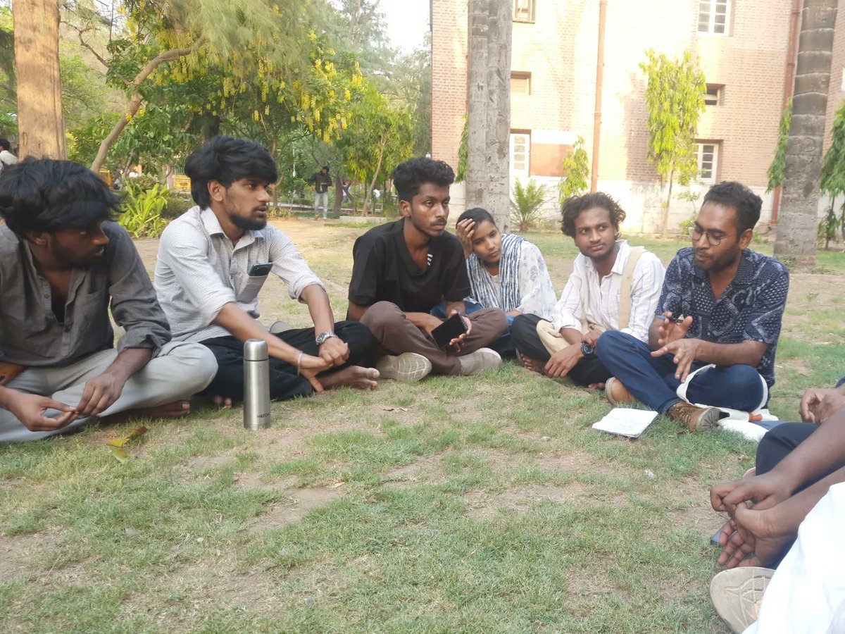 APSP4DU's tweet photo. On June 10th Ambedkar Periyar Savitribhai Phule Study Circle of Delhi University conducted a discussion session on the book Buddha or Karl Marx by Dr.B.R.Ambedkar. https://t.co/bSLJMo15JL