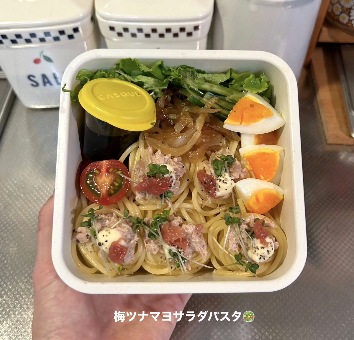 redbeanjam1210's tweet photo. 最近ハマっているサラダパスタ弁当🥗 https://t.co/ZU6BtPDjbJ