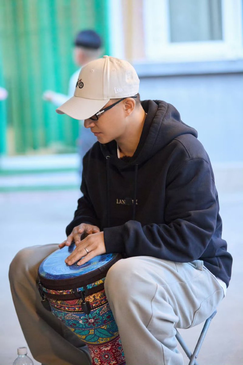 Only4Hangeng_'s tweet photo. 【PIC】 240606 庚心工作室 Weibo - #HanGeng 📸✨

🔗 https://t.co/hO539BTmlJ https://t.co/1VSV61oXqR