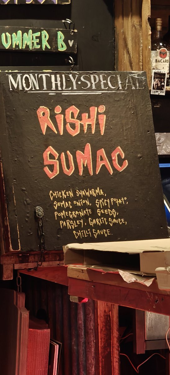 acailler's tweet image. Lovely election-themed pizza from @CrazyPedros.

#GeneraElection #RishiSumak