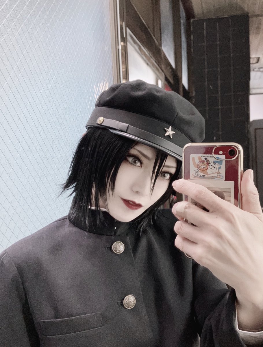 foxd9923's tweet photo. 昨日やもくわとライチ⭐︎光クラブ併せしてきた♪ぬんさんの📷またまた最高だった😭✨ライチは濃い濃いメイク映えるから楽しいすっき♥️私の手がゴツいのはスルーしてね！きゃはっ https://t.co/O8vHm9iPdw