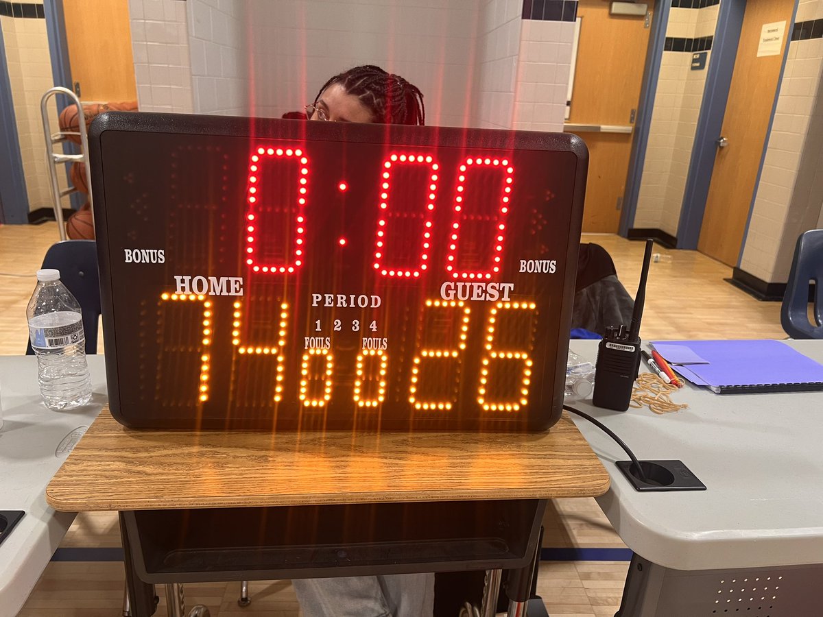 SandraATurner49's tweet photo. @HolmesMS_FCPS @FCPSRegion6 Teachers 2 games: Students 0 games. 78-37 teachers game 1; 74-26 teachers game 2. ♥️♥️♥️ https://t.co/4dVFKI6Gpg