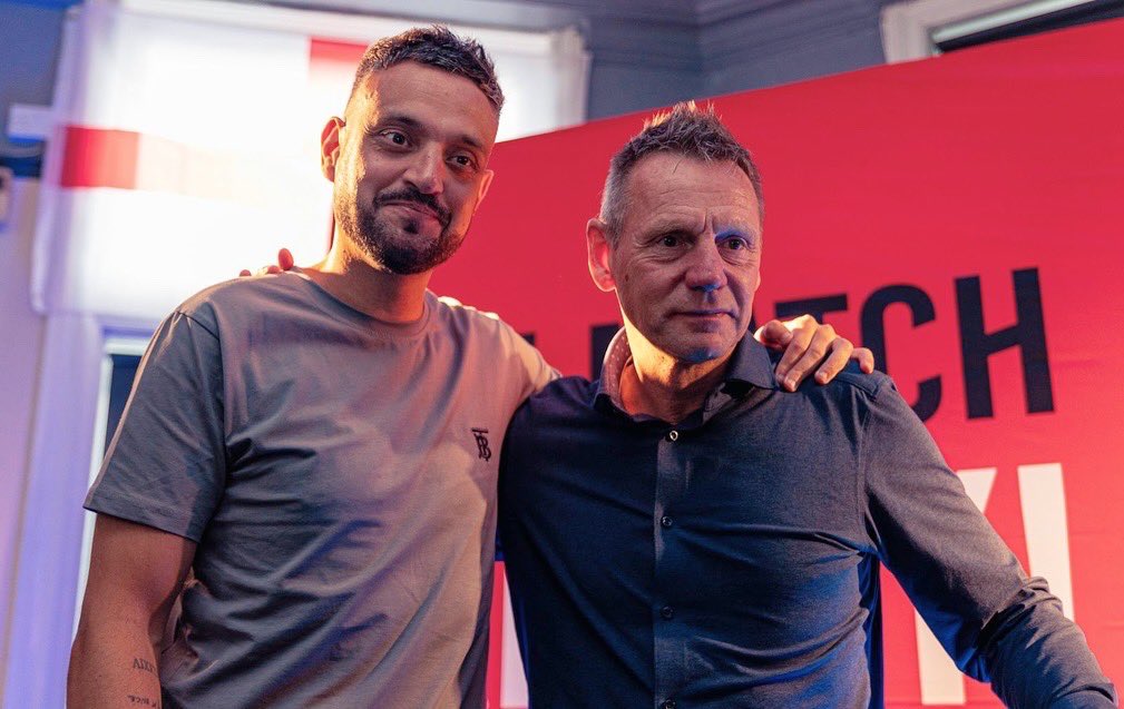 danbardell's tweet image. HERO

#ThreeLions #England #euro2024