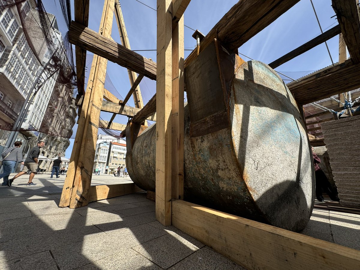 AlbertoSxenick's tweet photo. A ver en qué redonda acaba la batea 😎
#Vigo #Portadosol https://t.co/4QzhFghSxQ