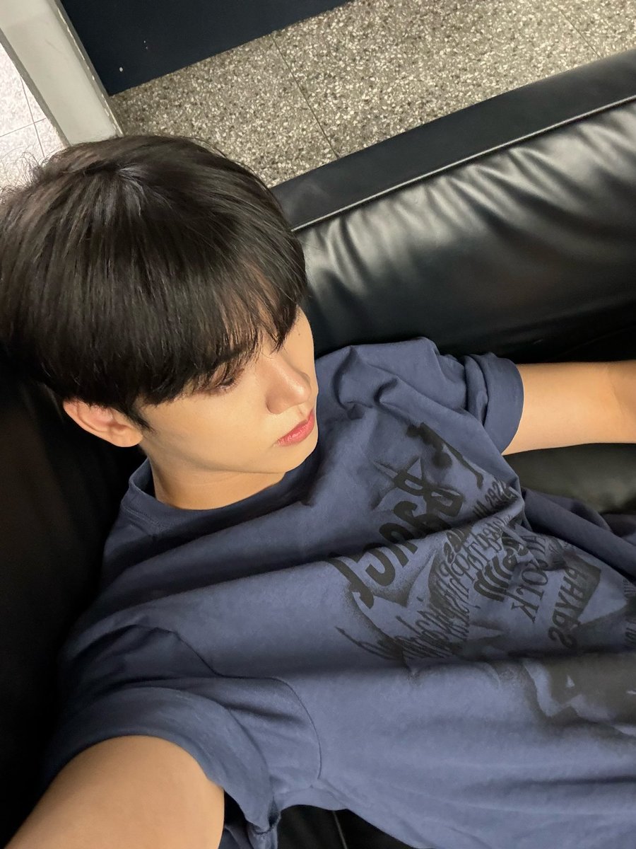 OX] m📸z #OMEGA_X #オメガエックス #ヒョク #HYUK