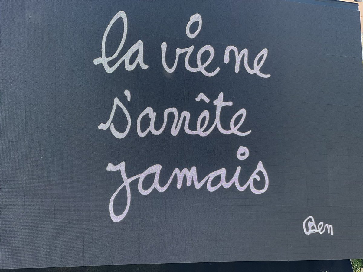 Hommage public à Annie et Ben Vautier partis ensemble dans l’amour le 5 juin 2024 dont la créativité et l’art ont tant inspiré Nice. 

La vie ne s’arrête jamais !