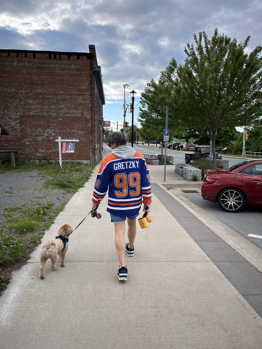 digaa17's tweet image. Game day! Me and Ted have been out repping the @EdmontonOilers on game days! #letsgoOilers Believe! We got this! Will be watching tonight from Bridgewater NS 🇨🇦