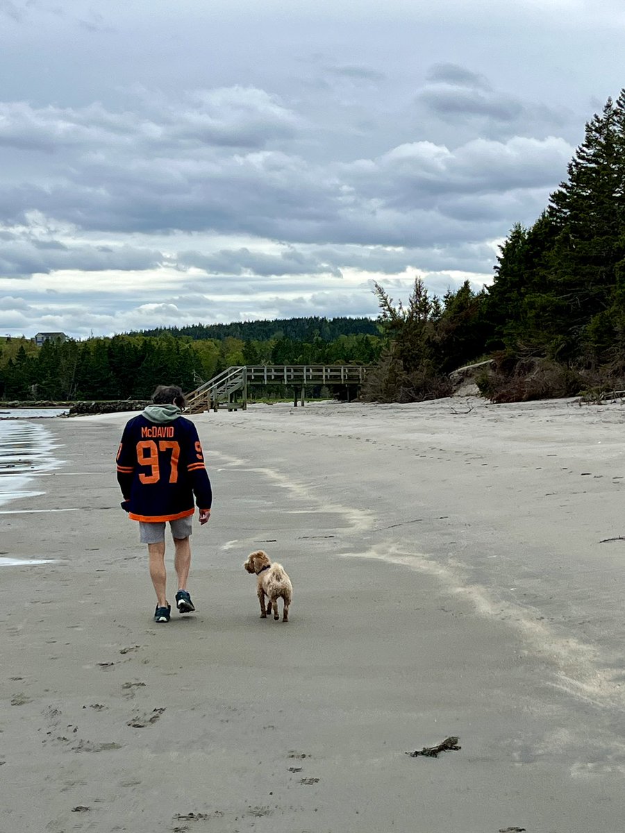 digaa17's tweet image. Game day! Me and Ted have been out repping the @EdmontonOilers on game days! #letsgoOilers Believe! We got this! Will be watching tonight from Bridgewater NS 🇨🇦