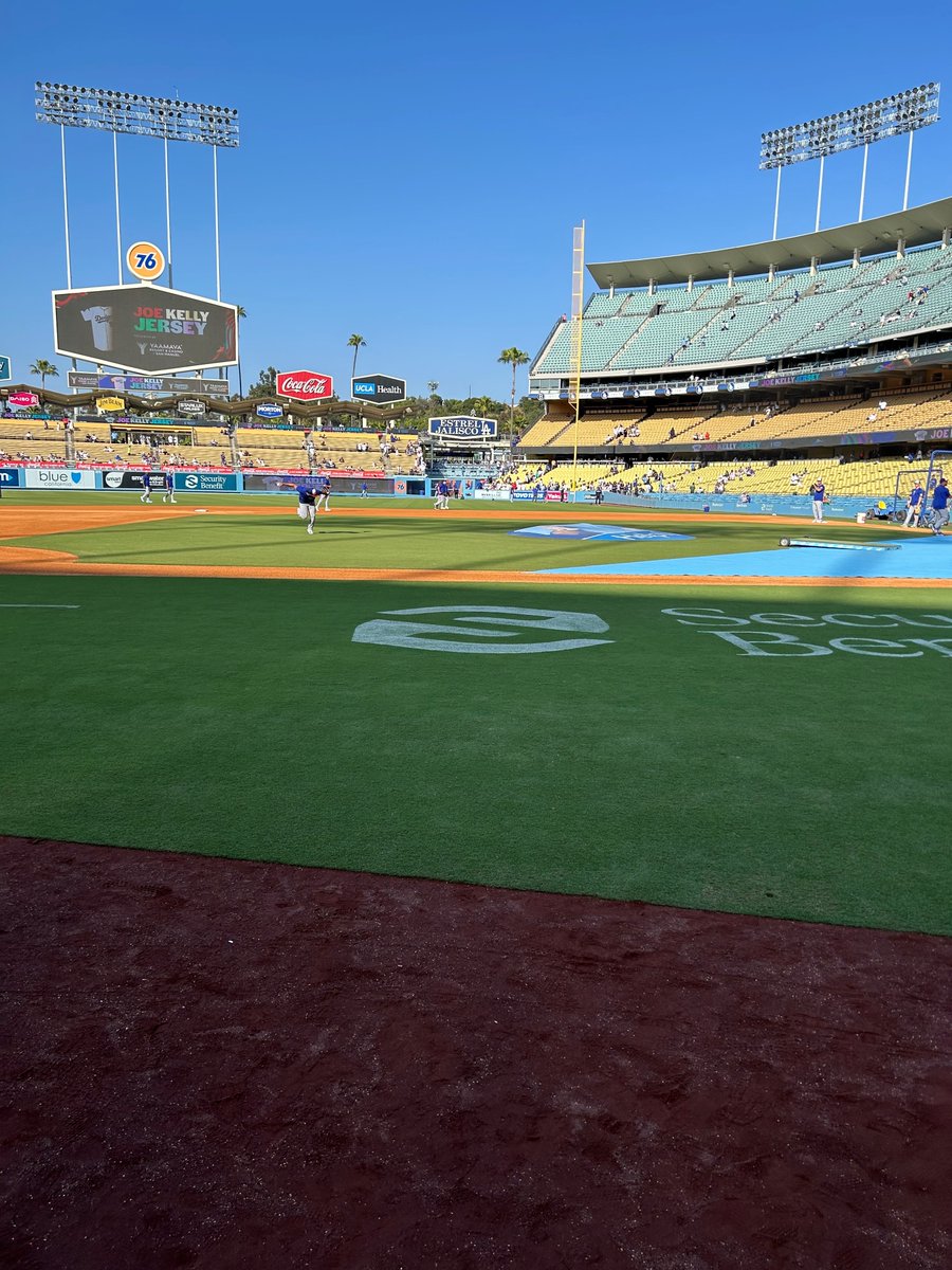 CapRealtyInc's tweet photo. Let's Go Dodgers! Could not have asked for a better afternoon and evening at Dodger Stadium. Batting practice, pretty special seats behind the dugout and a fantastic game - 4 homers in one evening! Big win for Dodger Blue! 

#realestate #friends #golf #baseball #dodgers https://t.co/DUnigdHQK7