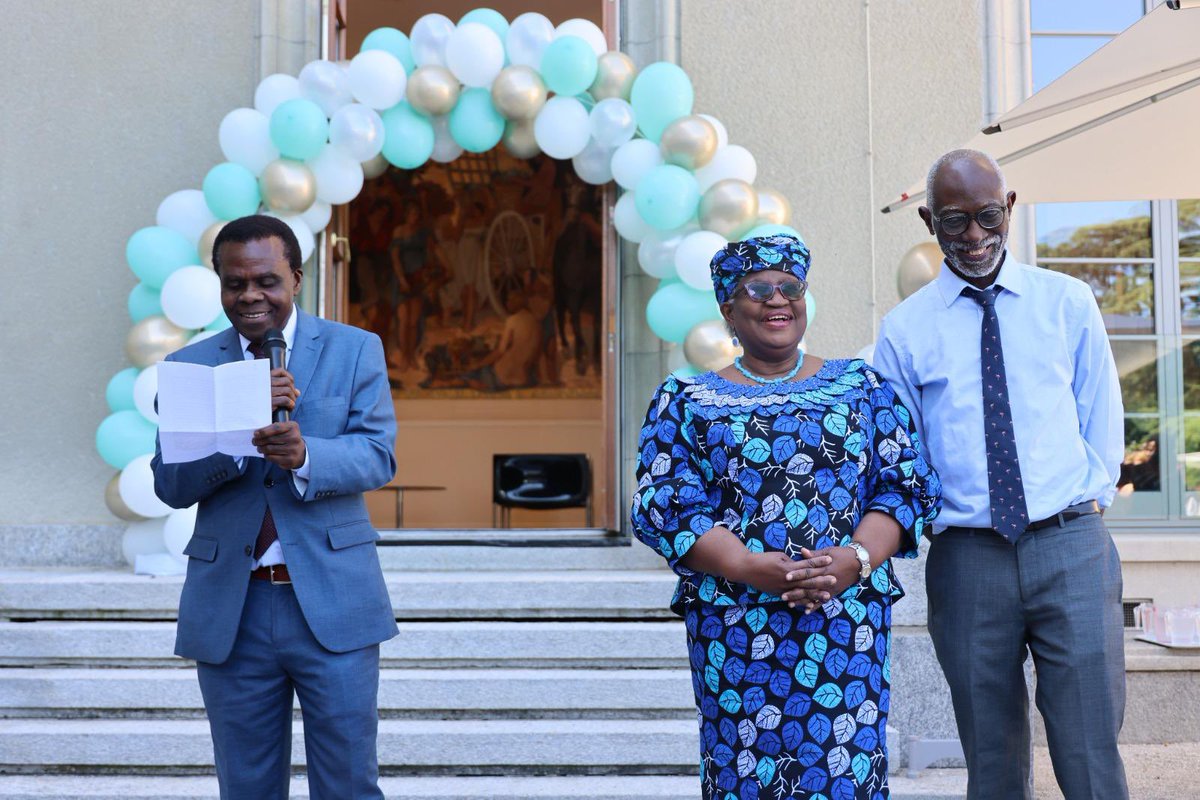 NOIweala's tweet photo. Celebrating my birthday on our beautiful WTO campus, on the shores of Lake Geneva, with @WTO Staff, Directors and Ambassadors! https://t.co/gBtLdbcR3O