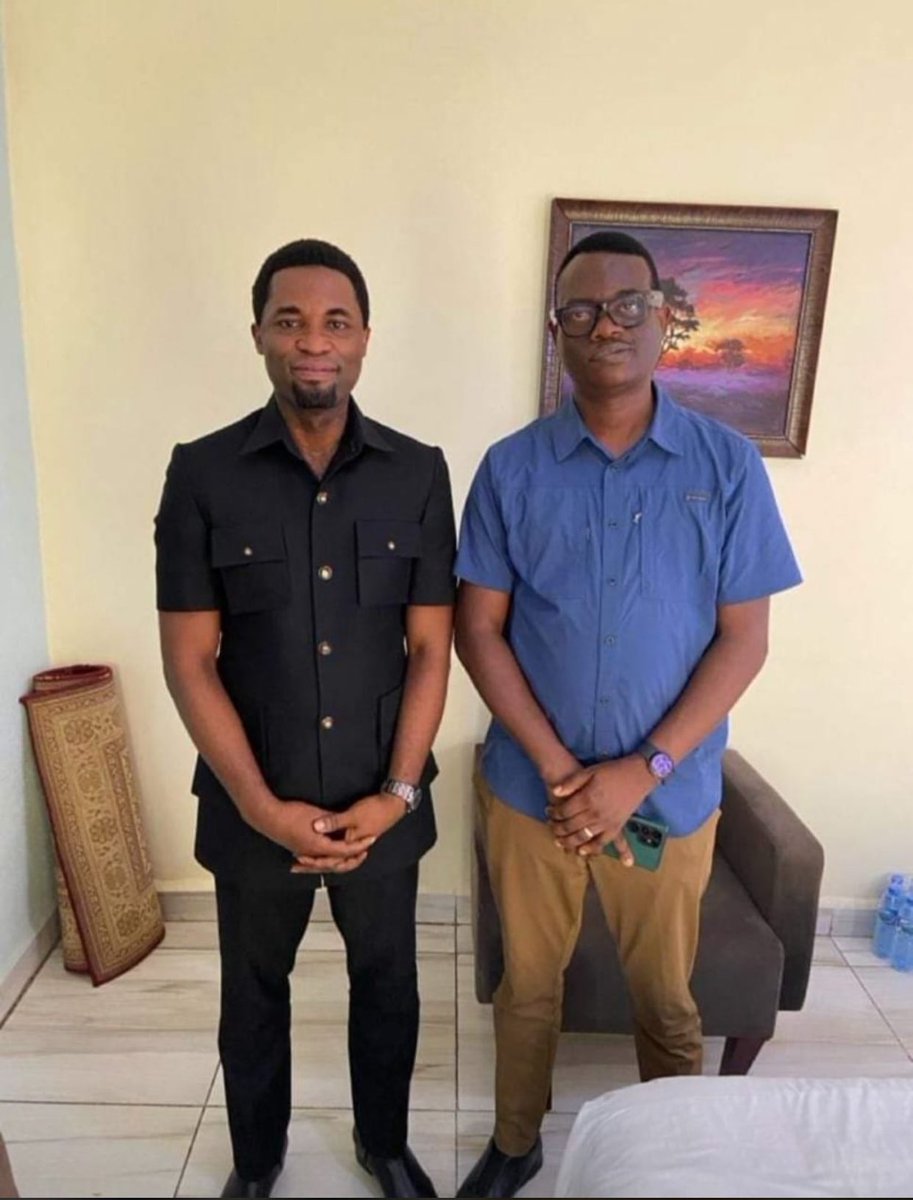 AkibuSewanu's tweet image. Nobody:

NMU cadets when taking pictures