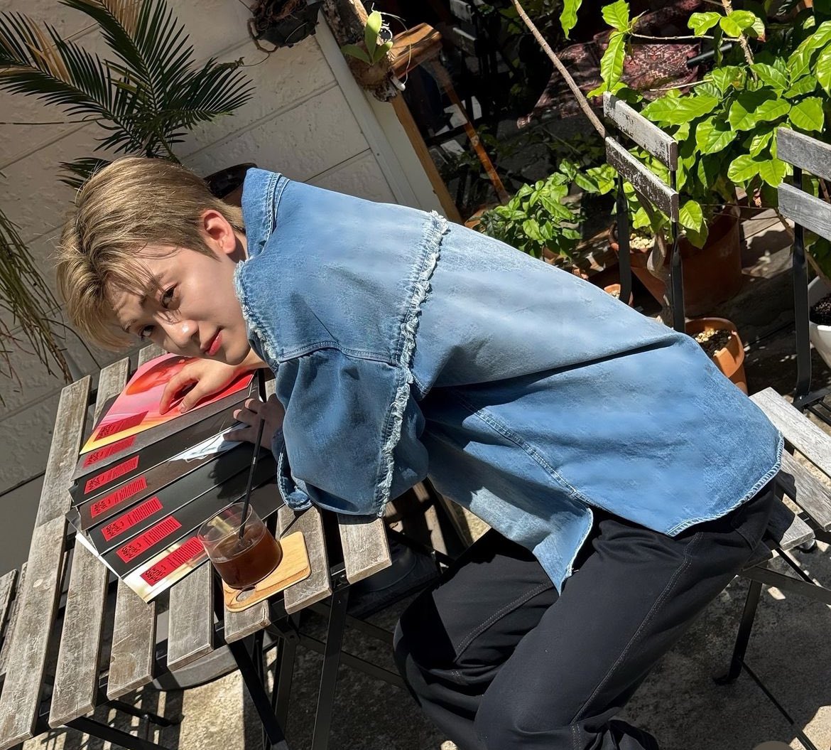 bzoneonly's tweet photo. 🫐👕ꔛ🤍✧‧₊˚ https://t.co/zFqunet2TO