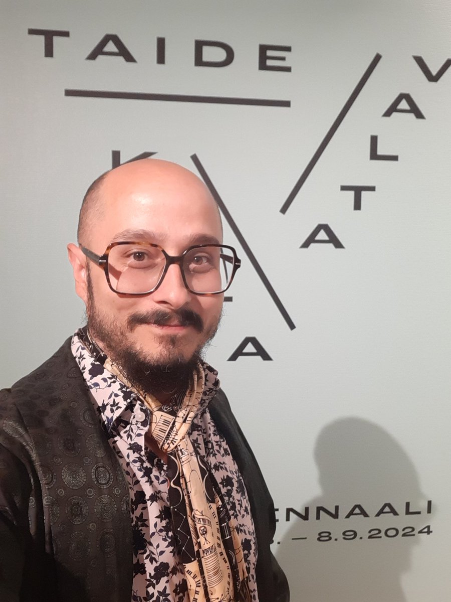 Eilen ruumiin kulttuuria ja tänään sielun sivistystä, #Taidevaltakunta biennaalin avajaisissa <a href="/hmltaidemuseo/">Hämeenlinnan taidemuseo</a>. Hieno ja laaja näyttely, valtavasti taiteilijoita. Paljon onnea avajaisista taiteilijat, taidemuseo ja #Hämeenlinna!