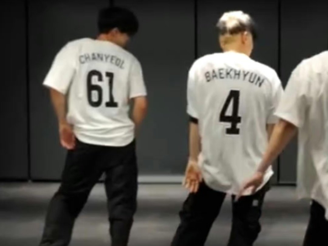 puppiesbreads's tweet photo. our legend 614 year by year

#12YearsWithChanbaek
#NoLightWithoutFire
#Happy614Day https://t.co/kjxf8yUUgQ