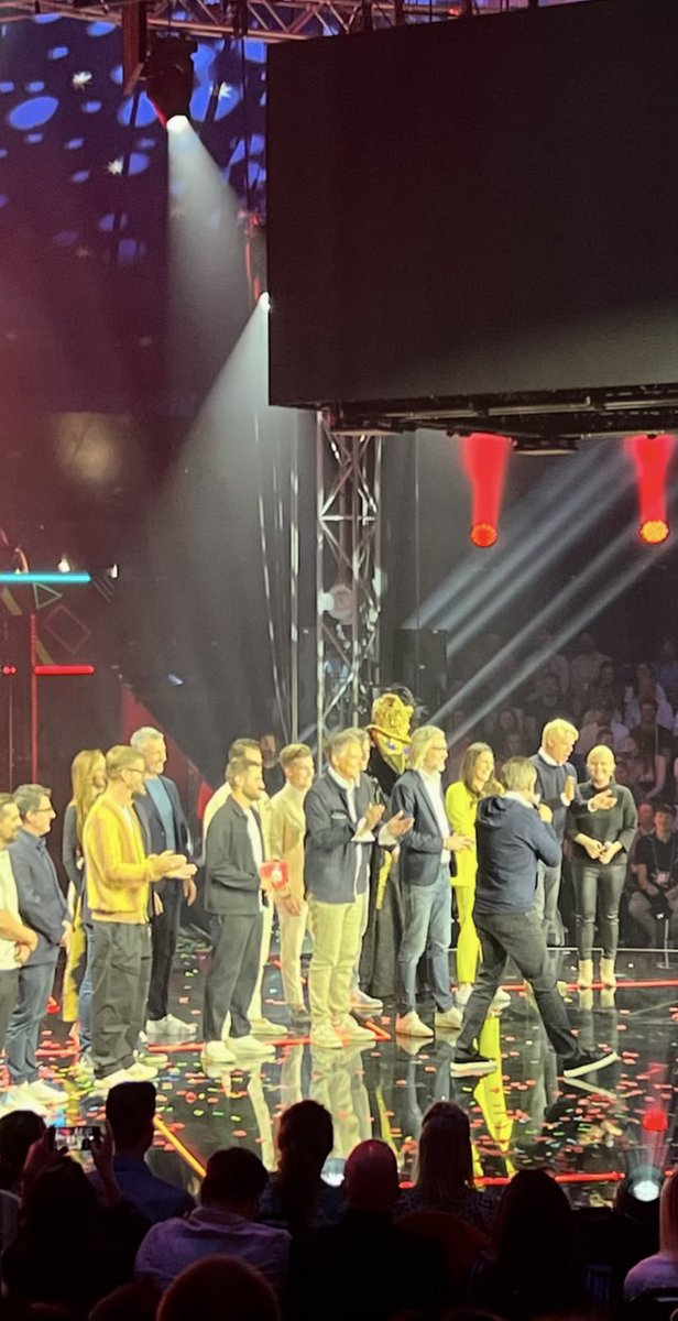 Sophifei's tweet image. Joko und Klaas bei den #screenforcedays