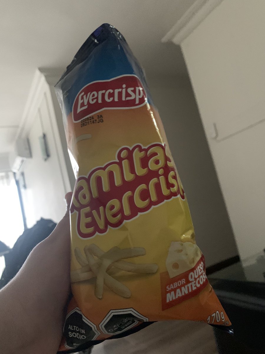 giraronlosoles's tweet image. no irónicamente para mi la mejor creación chilena (después de los completos) ES ESTO