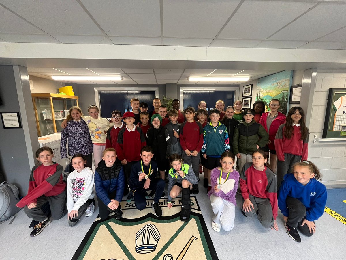 StSeachnalls's tweet photo. Comhghairdeas to all St Seachnall's N.S. participants in the Meath Cumann na mBunscol track &amp; field event today! Despite the very wet and challenging conditions, they showed great spirit and proudly represented our school #Proud #SchoolSpirit https://t.co/arTah7oauc