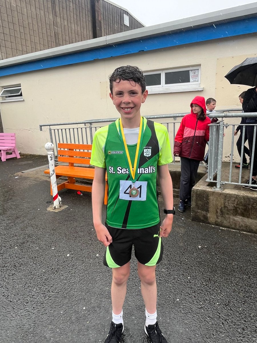 StSeachnalls's tweet photo. Comhghairdeas to all St Seachnall's N.S. participants in the Meath Cumann na mBunscol track &amp; field event today! Despite the very wet and challenging conditions, they showed great spirit and proudly represented our school #Proud #SchoolSpirit https://t.co/arTah7oauc