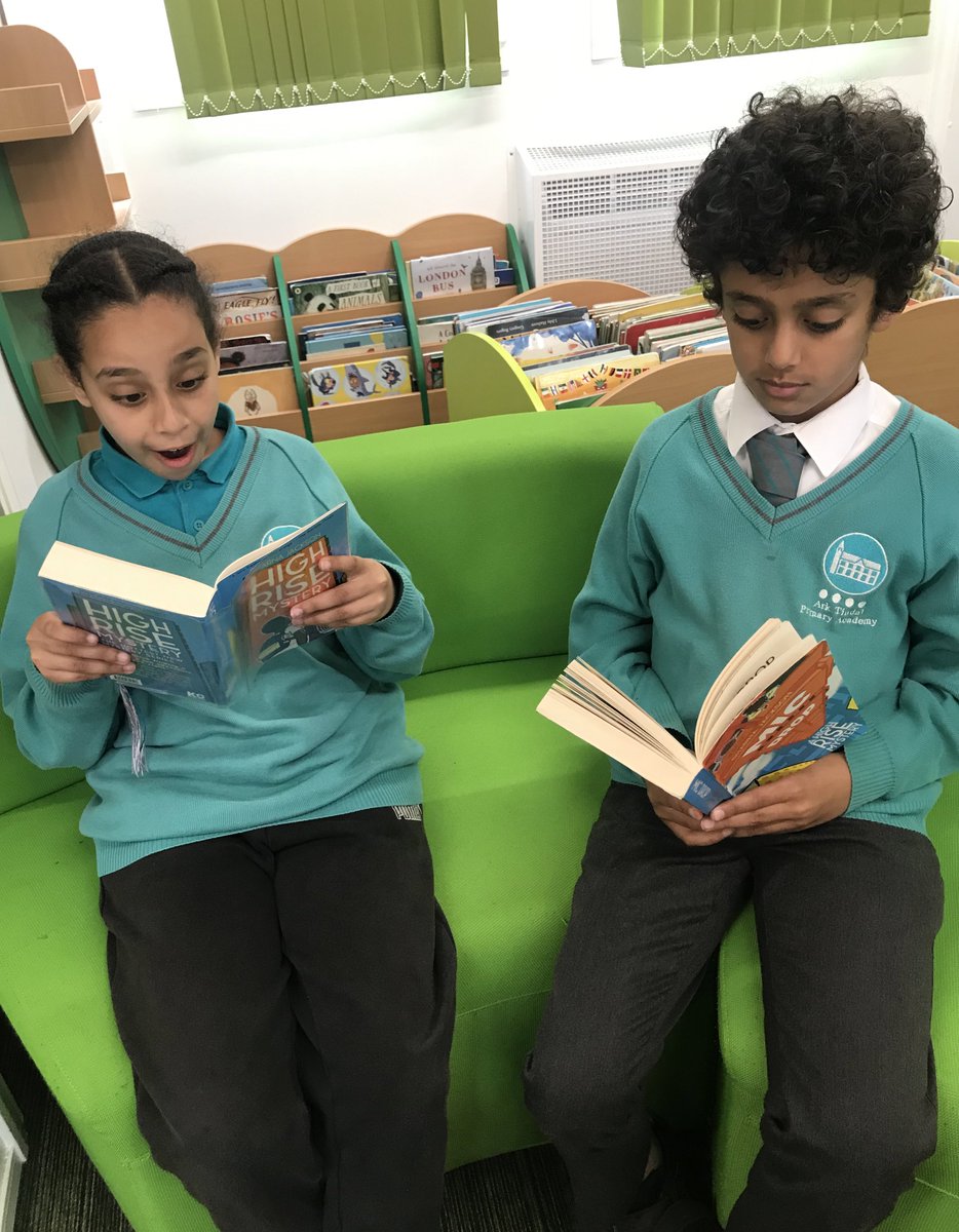 TindalFalage's tweet photo. Year 5 loved meeting author @sharnajackson virtually! Our author study prep paid off - questions answered! Thanks to @Booktrust for a fun event for our curious readers and writers. If they didn’t know, now they know! ☺️😲
#TeamTindal @arktindal https://t.co/5T1rRHkMub