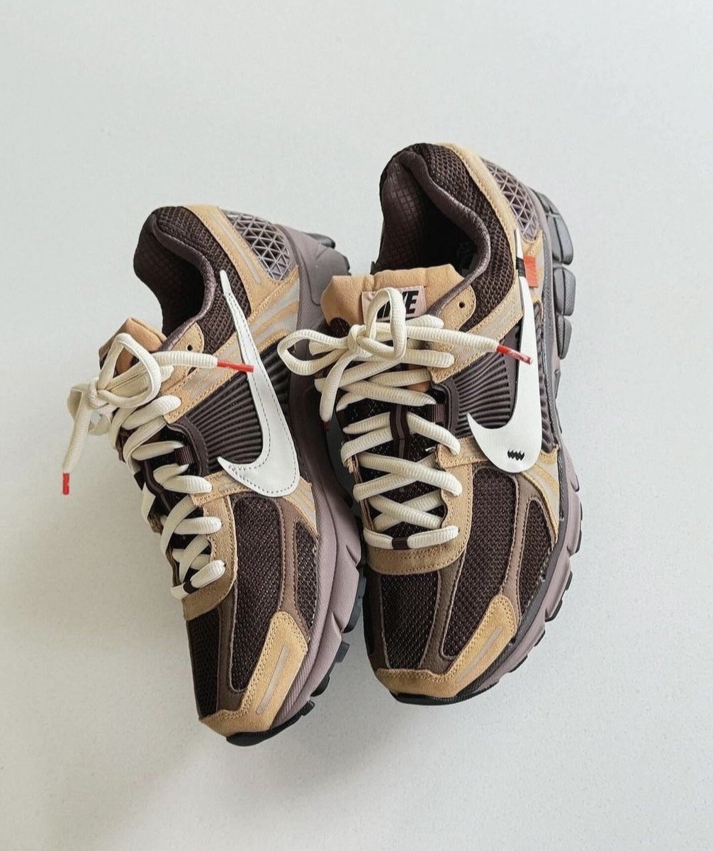 DayDreamKicks's tweet photo. Chocolate chip🍪 https://t.co/KKEaYlLrsV