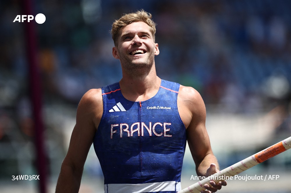 🏟️ Avec seize médailles, dont quatre en or, la France termine deuxième des championnats d'Europe d'athlétisme derrière l'Italie, une bonne nouvelle à six semaines des Jeux olympiques de Paris, après des années de vaches maigres #AFPSports 

➡️ u.afp.com/5nMv